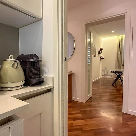 Elegant Escape Walk To The Colosseum Appartamento